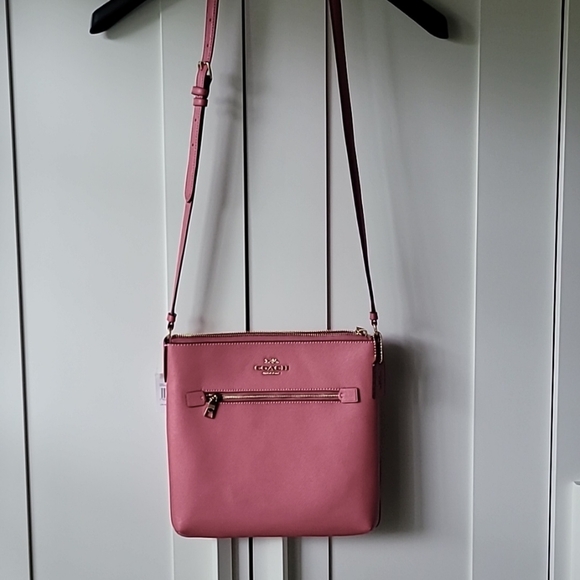 NEVER USED pink Coach bag - Picture 2 of 7